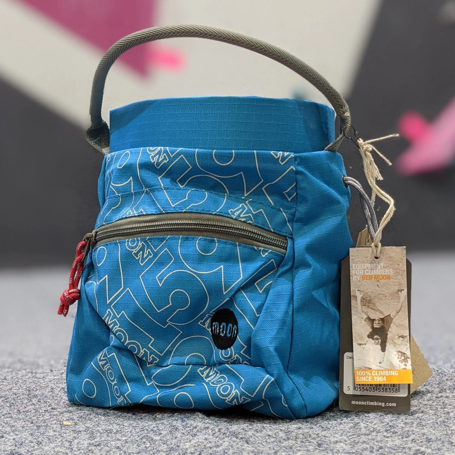 MOON Bouldering Rock Climbing Chalk Bag 7 MOON Bouldering Rock Climbing Chalk Bag - Image 7