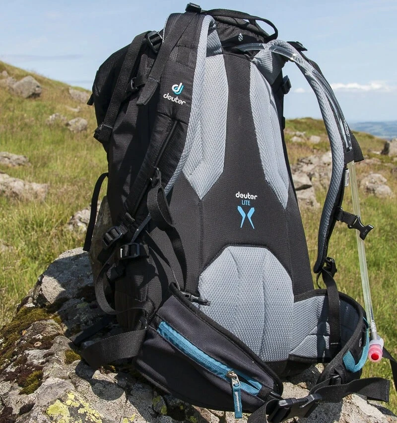 Deuter Guide Lite 30+ Alpine Climbing Backpack 12 Deuter Guide Lite 30+ Alpine Climbing Backpack - Image 12